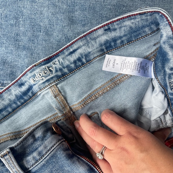 Maurice’s Brand Stretchy - Picture 3 of 3